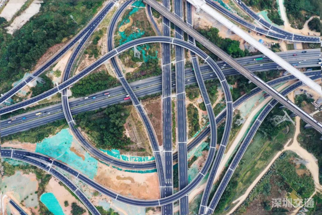 深圳外环高速公路收费吗