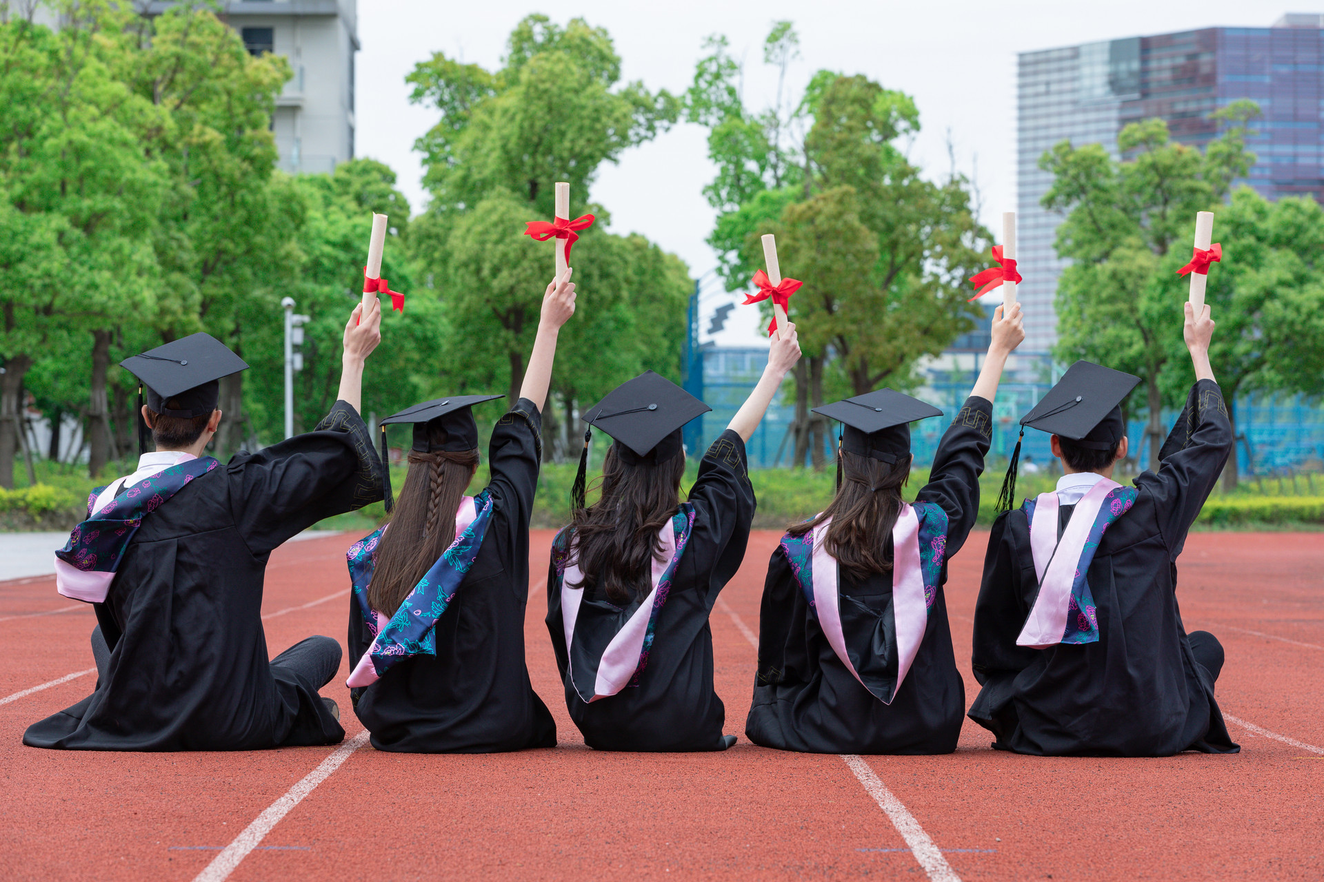 广东多所高校发布2020届毕业生就业质量报告