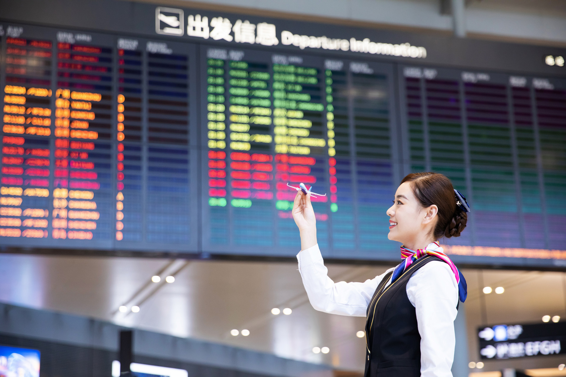 2021年深圳机场老人健康码如何办