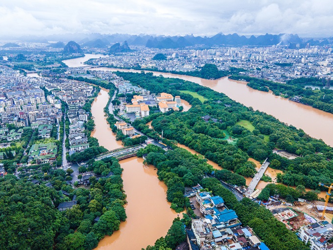 深圳出现极端天气 即时启动最高等级响应