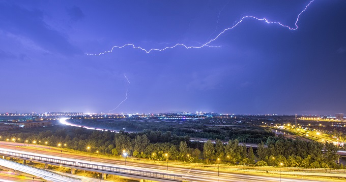 2021年8月深圳天气预报(雷雨+高温+台风)