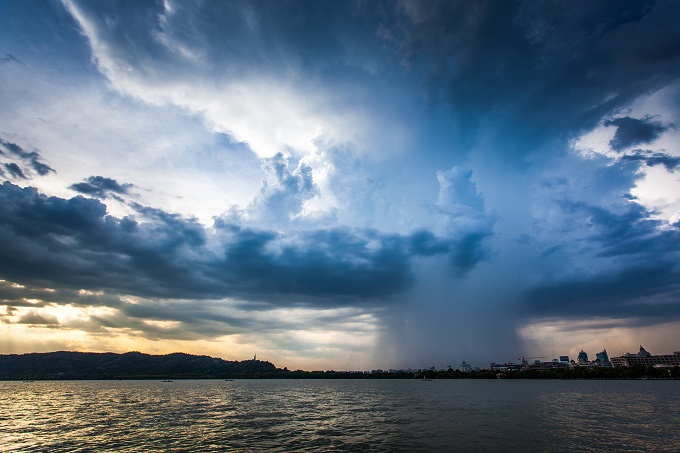 受台风雷伊影响 深圳12月20日-21日将有中到大雨