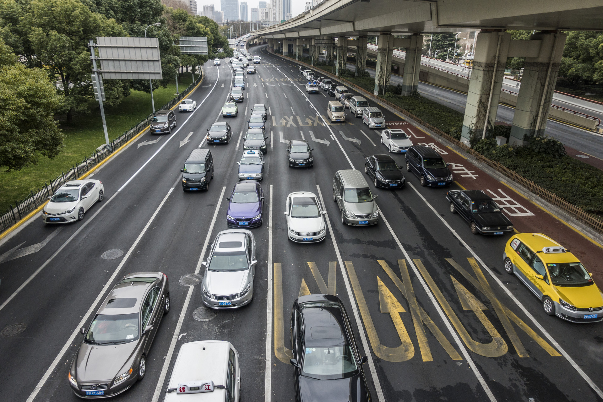 深圳限行2022最新规定：正月十五之前深圳暂停限外